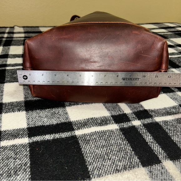 Portland Leather Goods PLG Original Crossbody Tote in Cognac - Picture 12 of 15